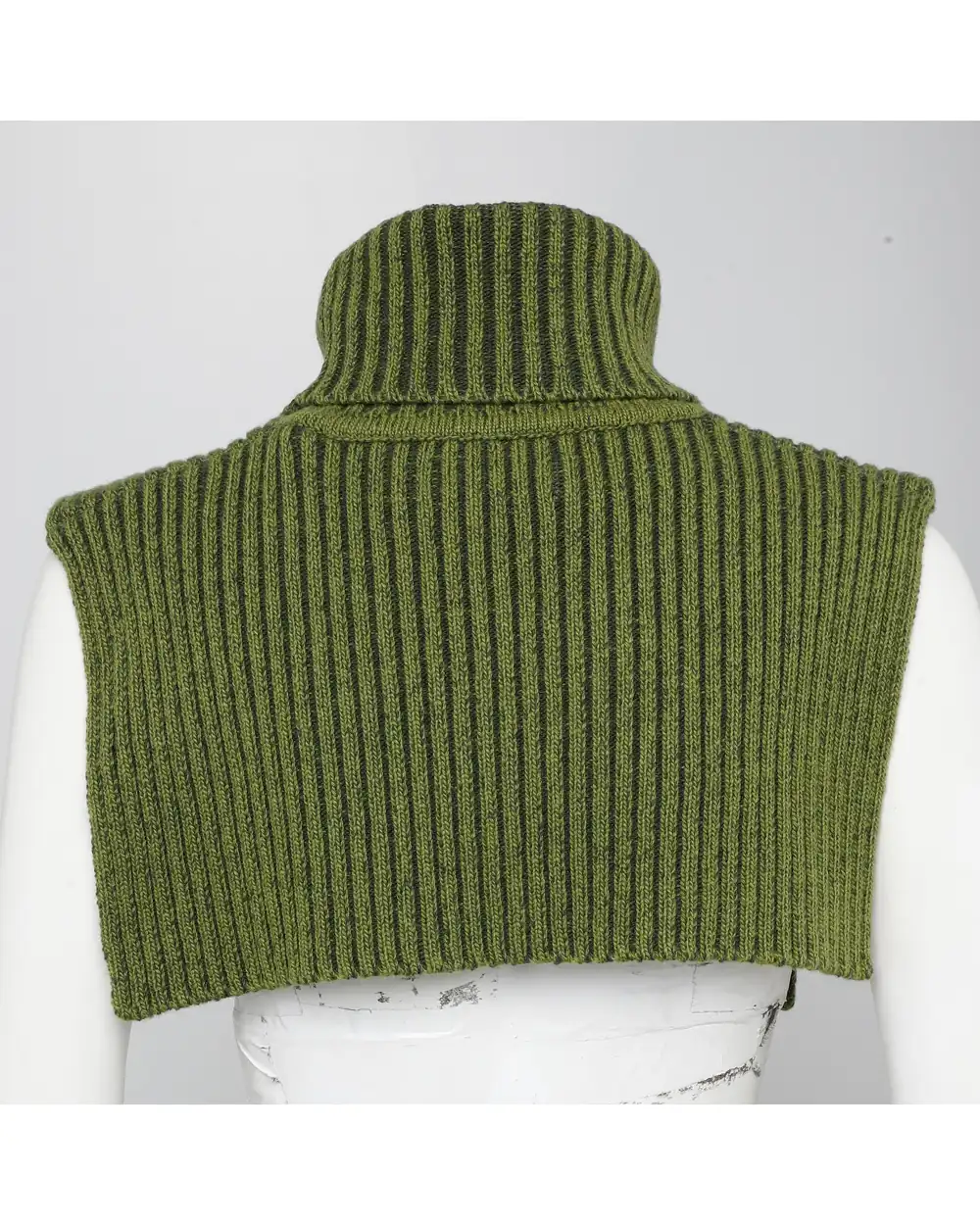 Green ribbed knit collar as shot on a studio mannequin