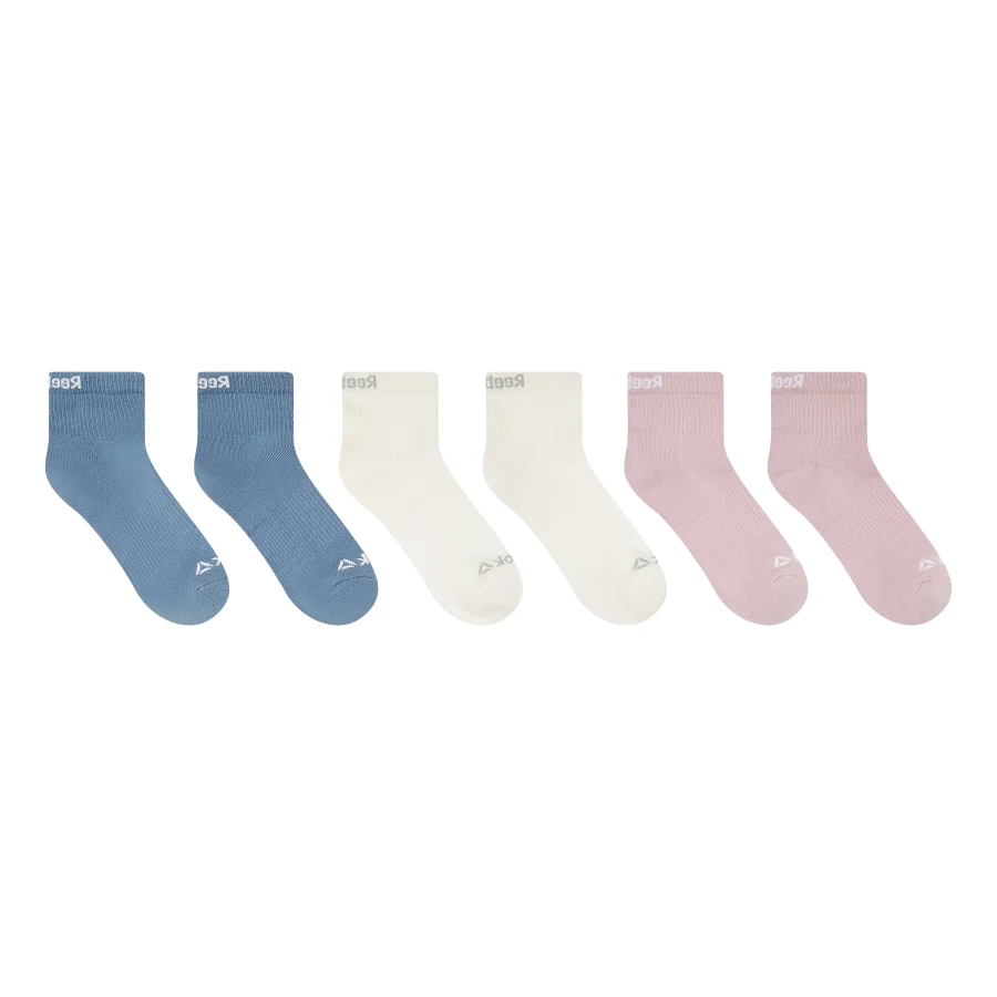 Background removal — full sock range on pure white